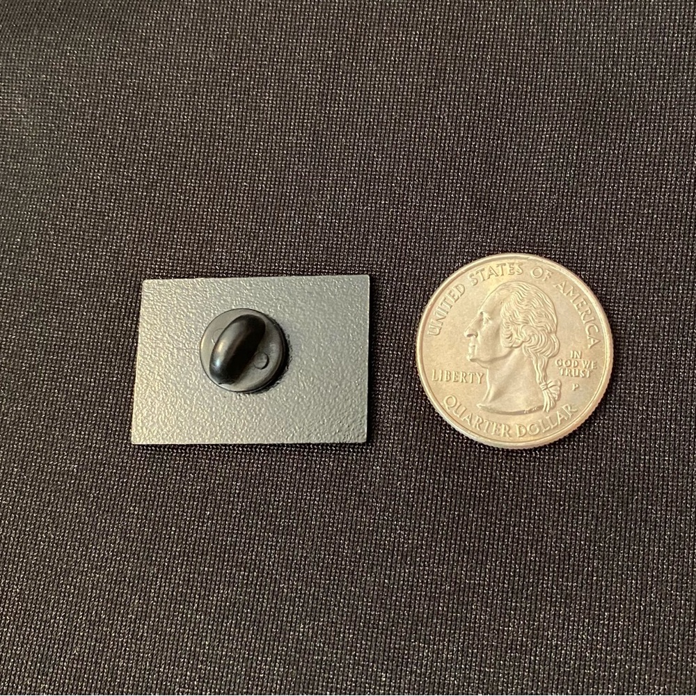 Enamel pin/magnet saves everyone time - Picture 2 of 2